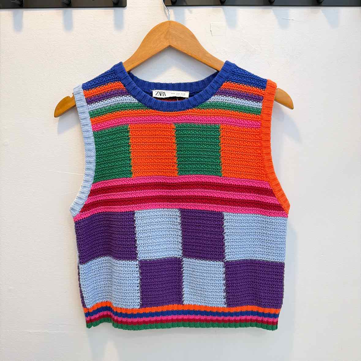 Zara Size Medium Sweater