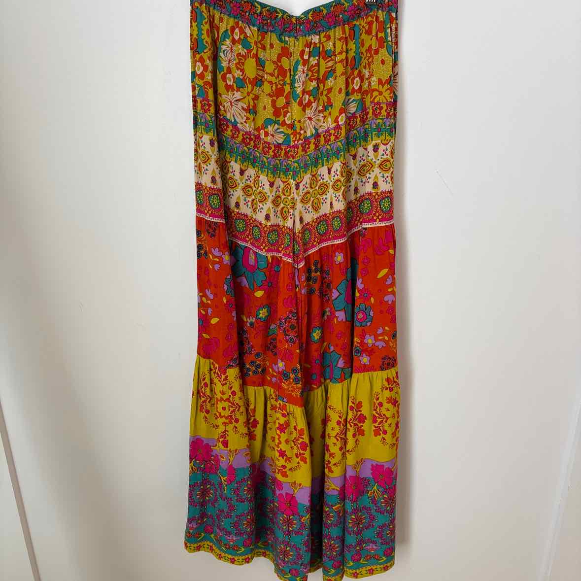 Natural Life Size Small Skirt