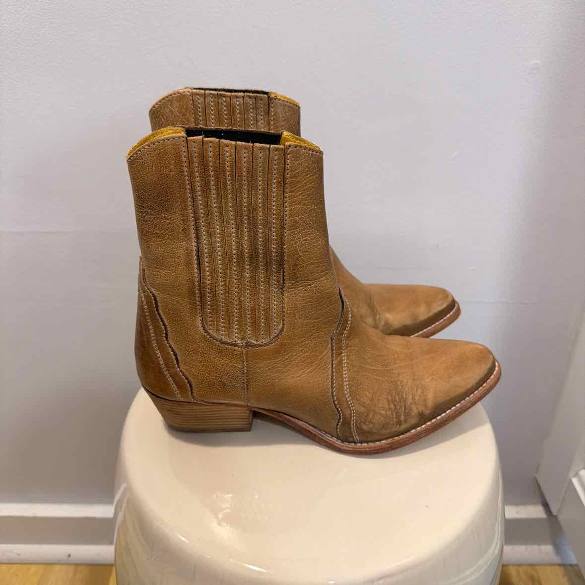 Free People Size 40 Boots