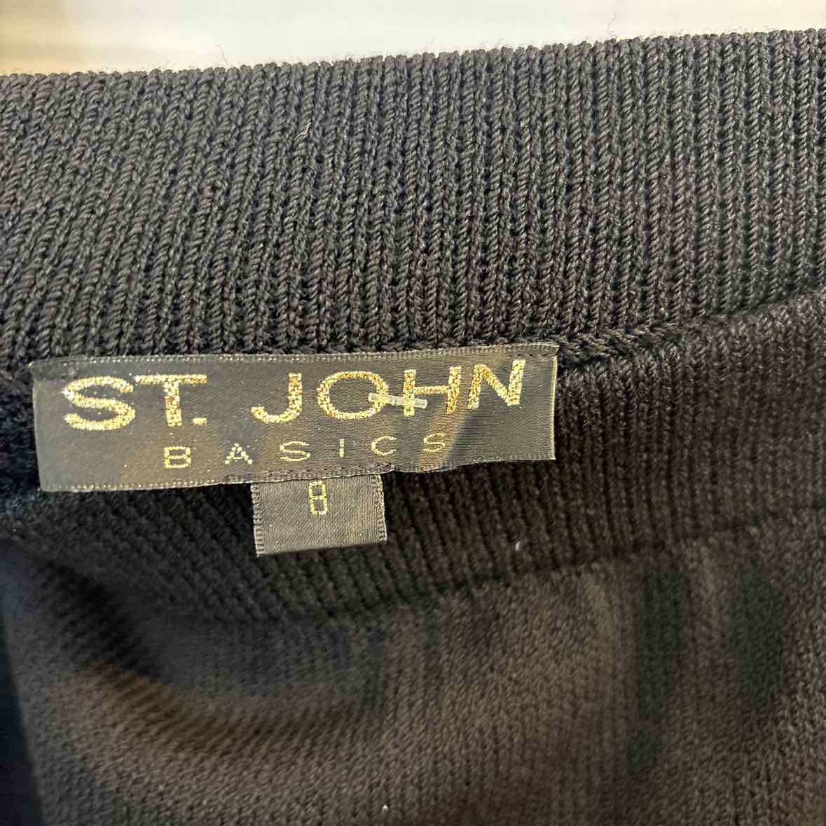 St. John Size 8 Skirt
