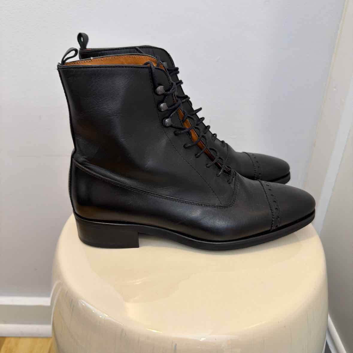 Diplomatic Size 38 Boots