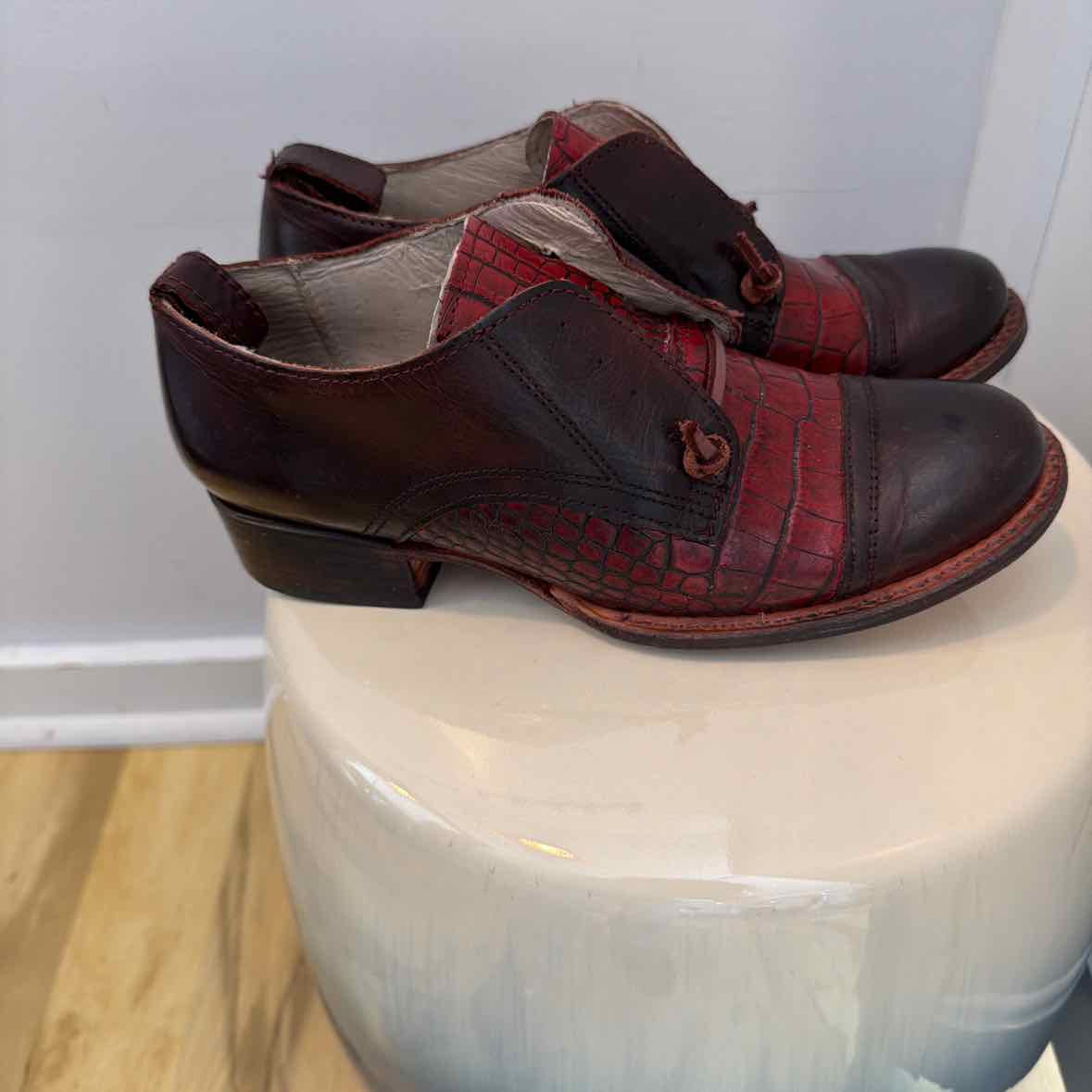 Free Bird Size 8 Shoes