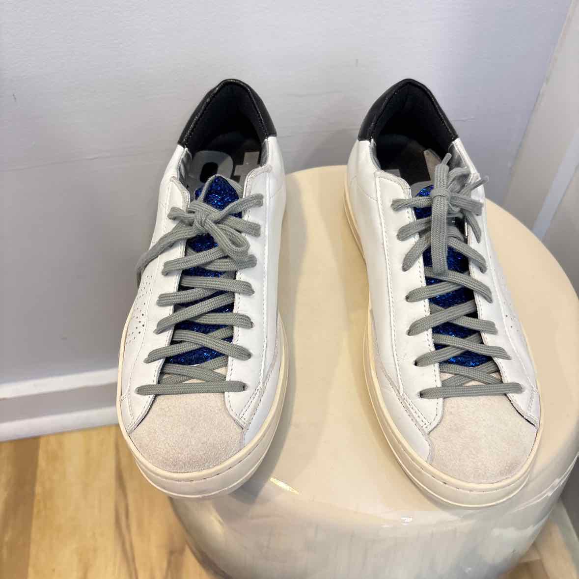 P448 Size 39 Shoes