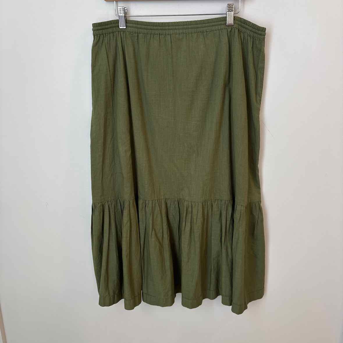 Lilla P Size Medium Skirt