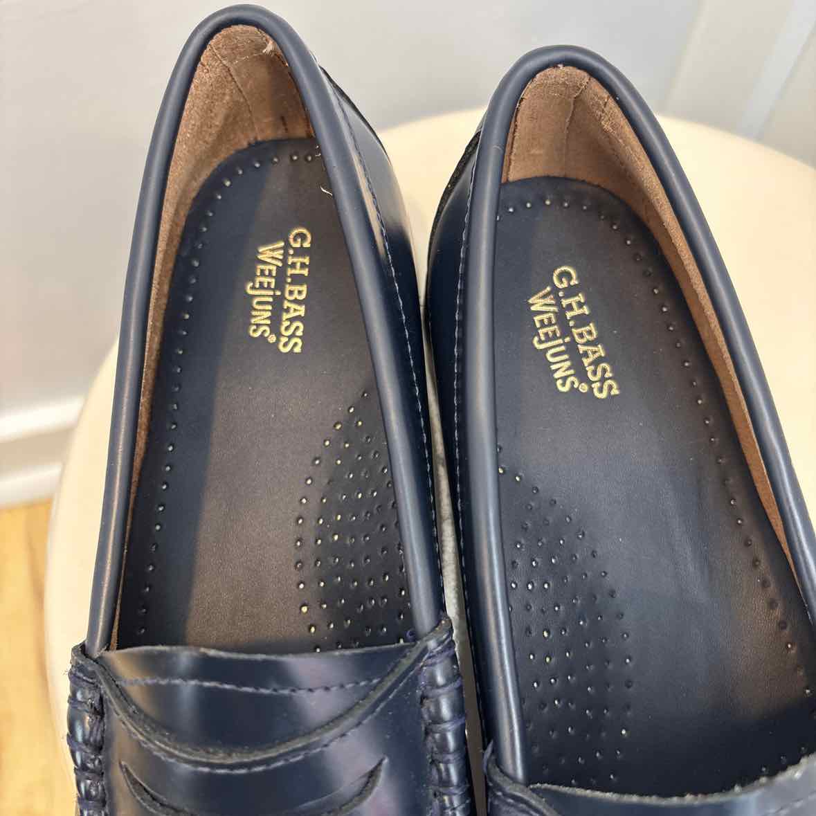 G. H. Bass Size 8 Shoes