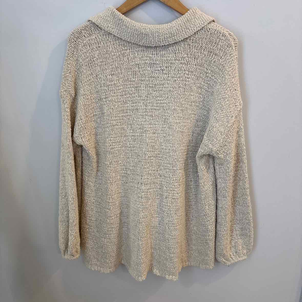 Free-est Size XS Sweater