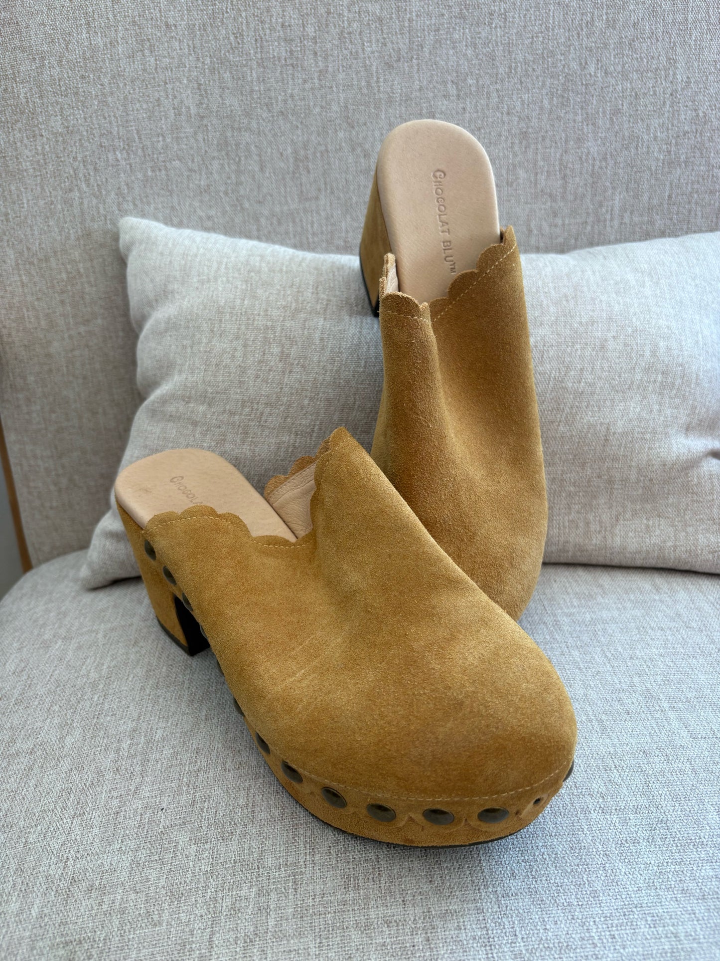 Chocolat Blu Size 8.5 Shoes