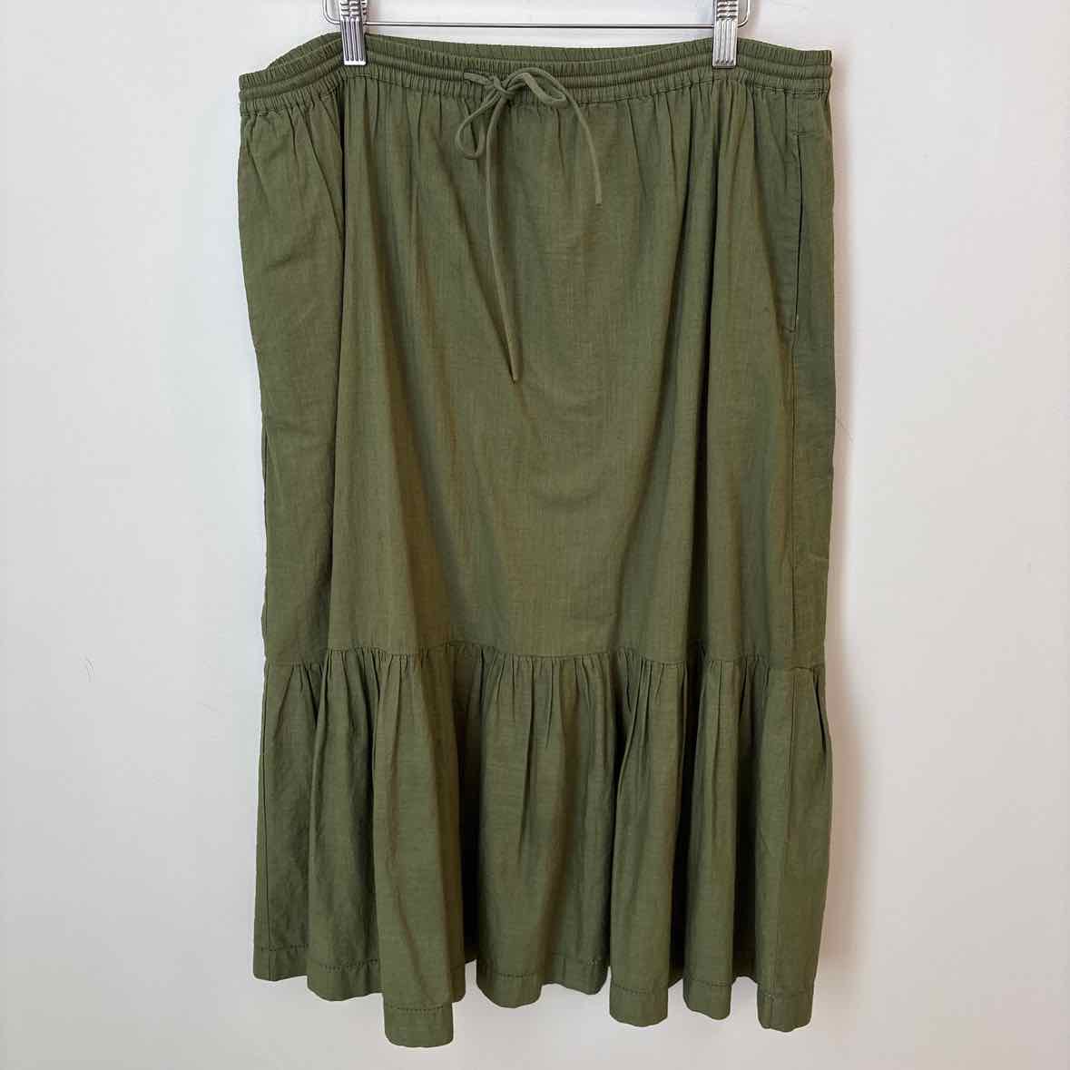 Lilla P Size Medium Skirt