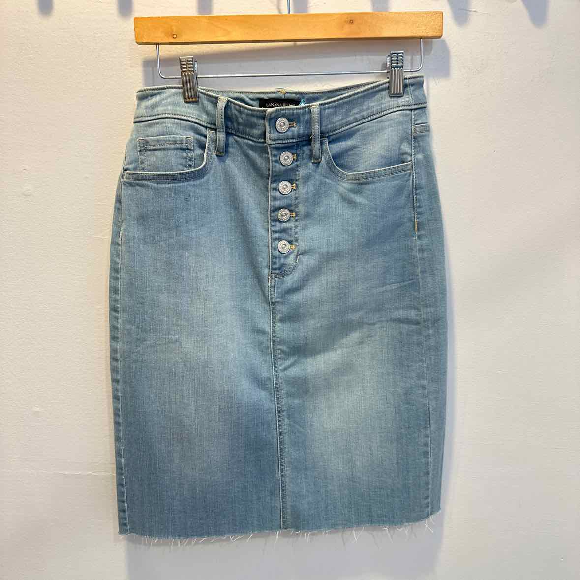 Banana Republic Size 4 Shirt