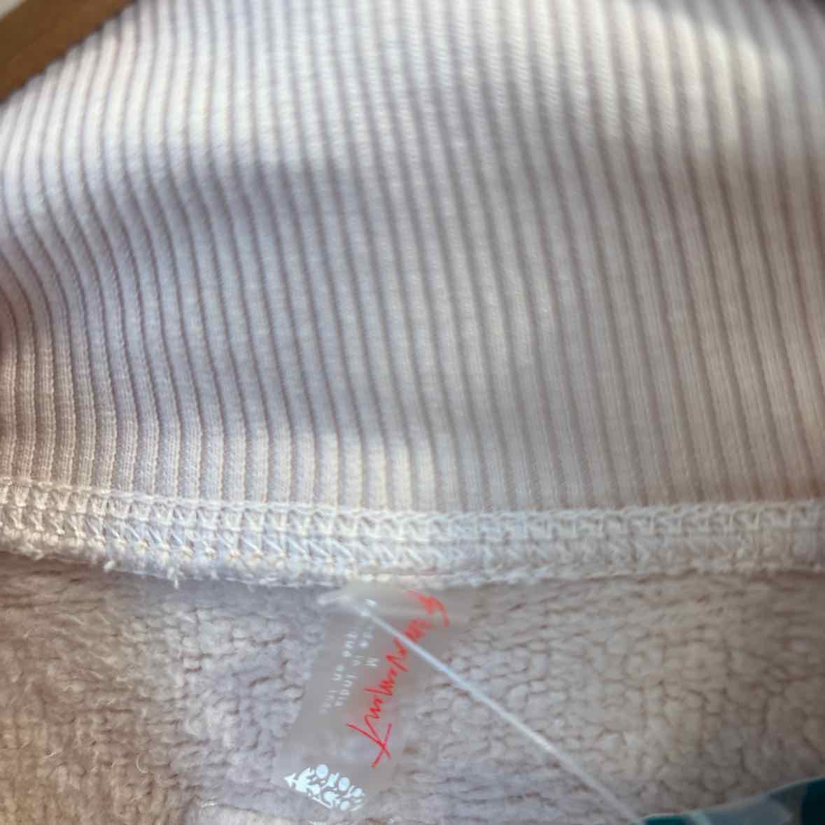 Free People Size Medium Sweater