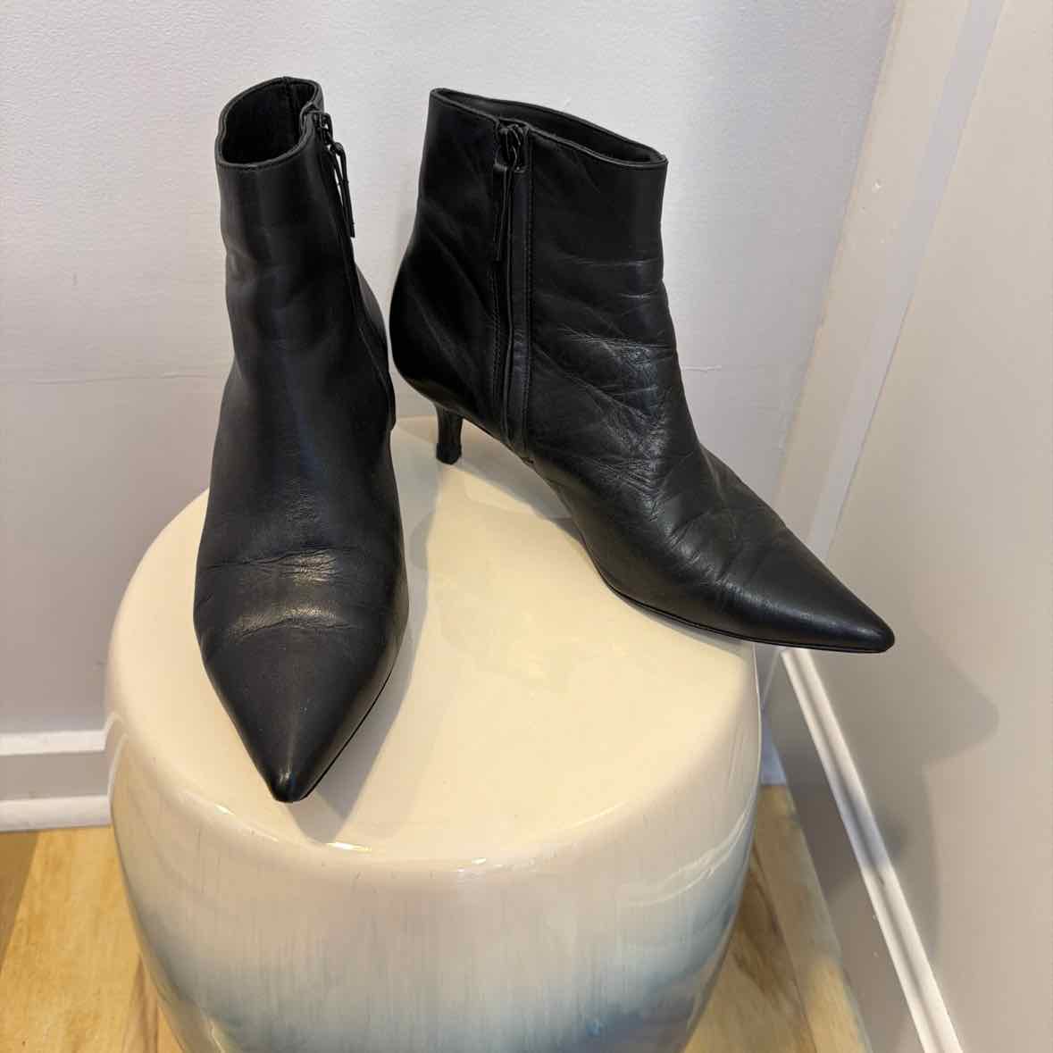 Reformation Size 9 Boots