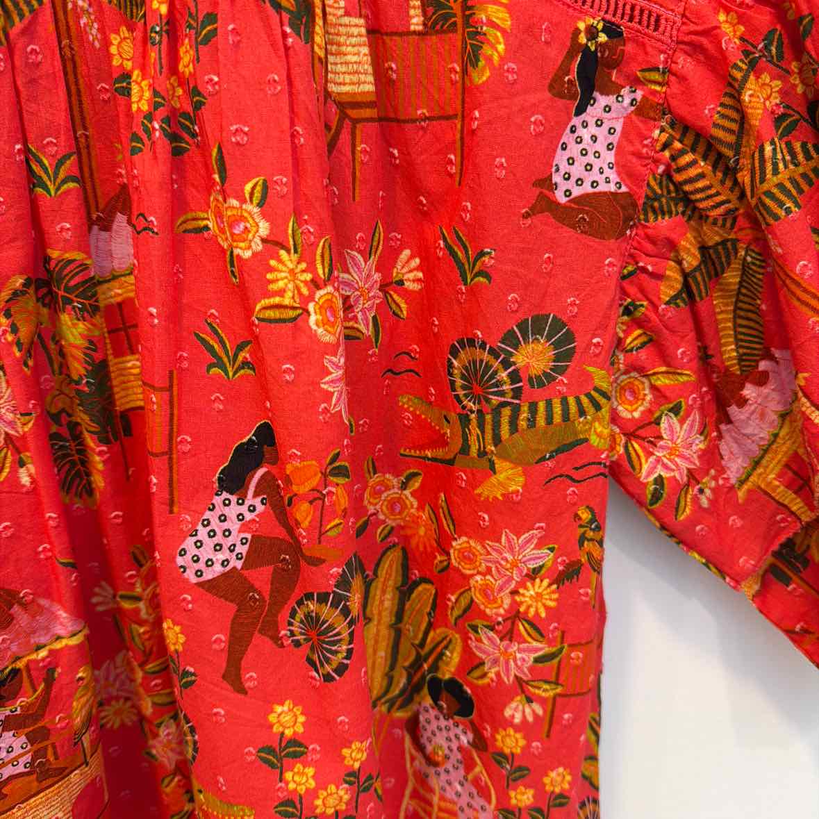 FARM rio Size Medium Shirt