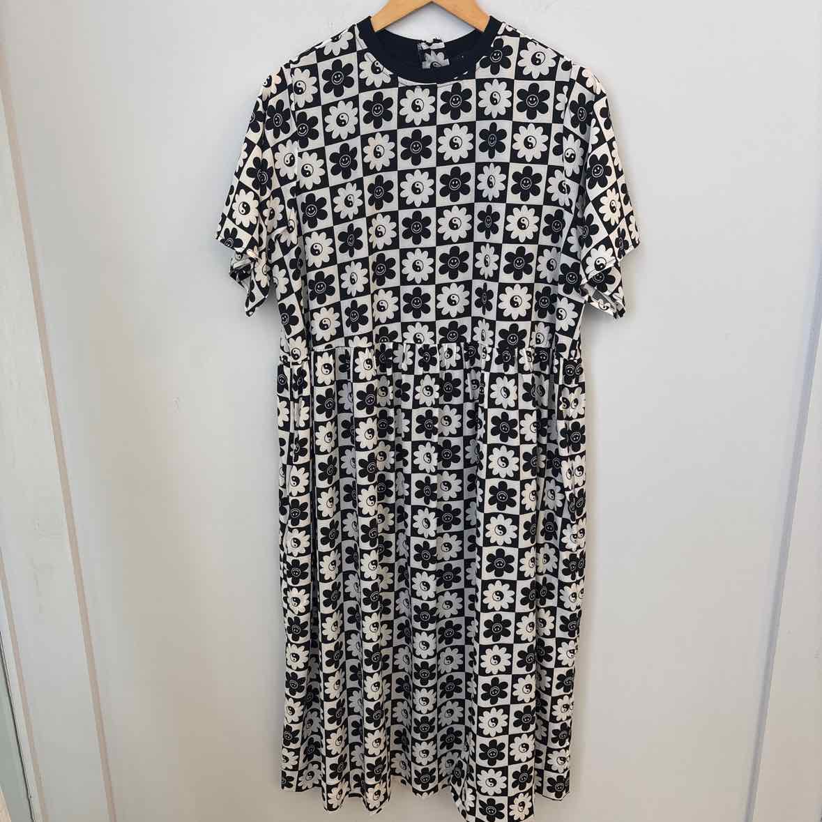 lala Size Small Dress