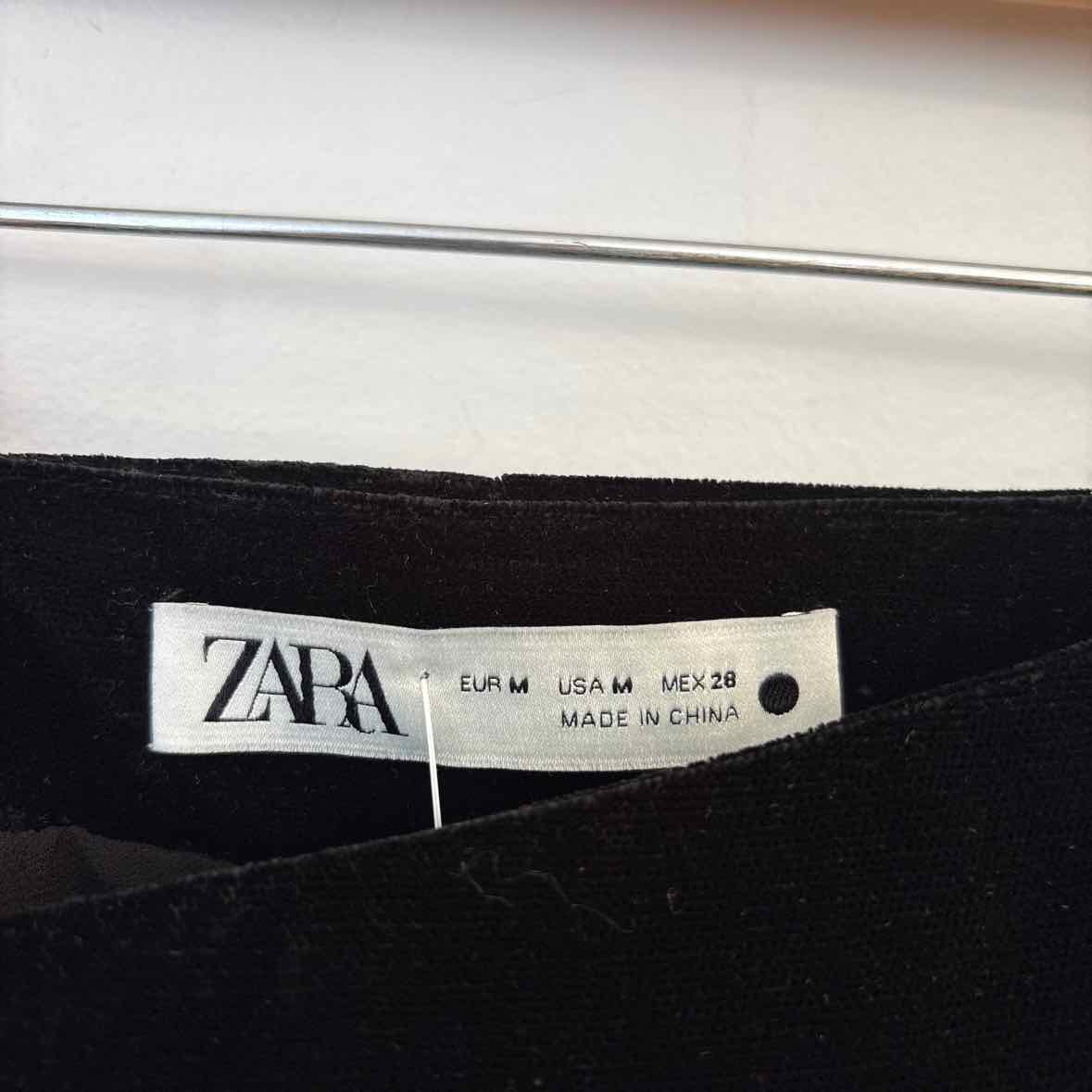 Zara Size Medium Skirt