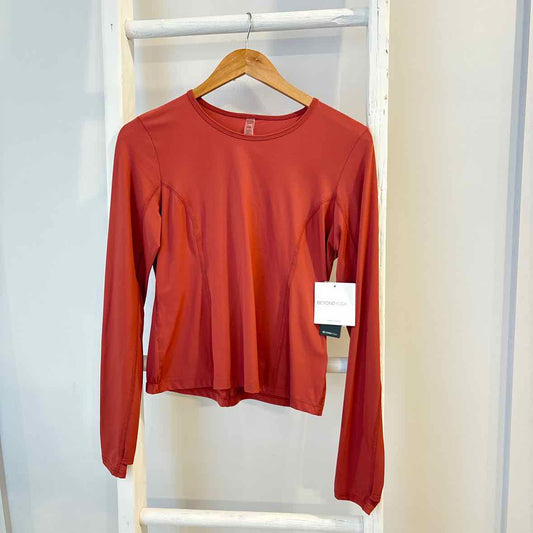 Beyond Yoga Size Medium Shirt
