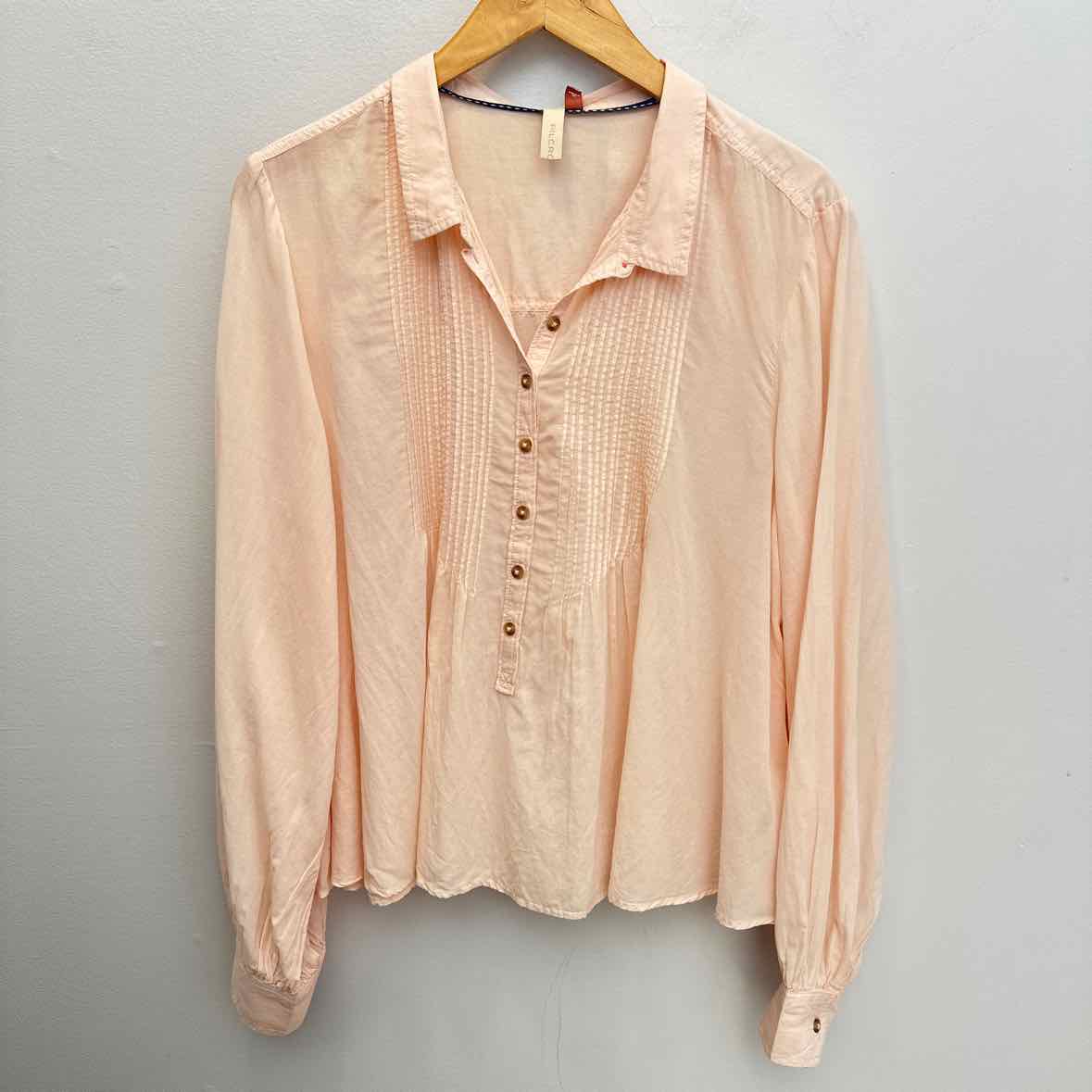 Pilcro Size Large Shirt