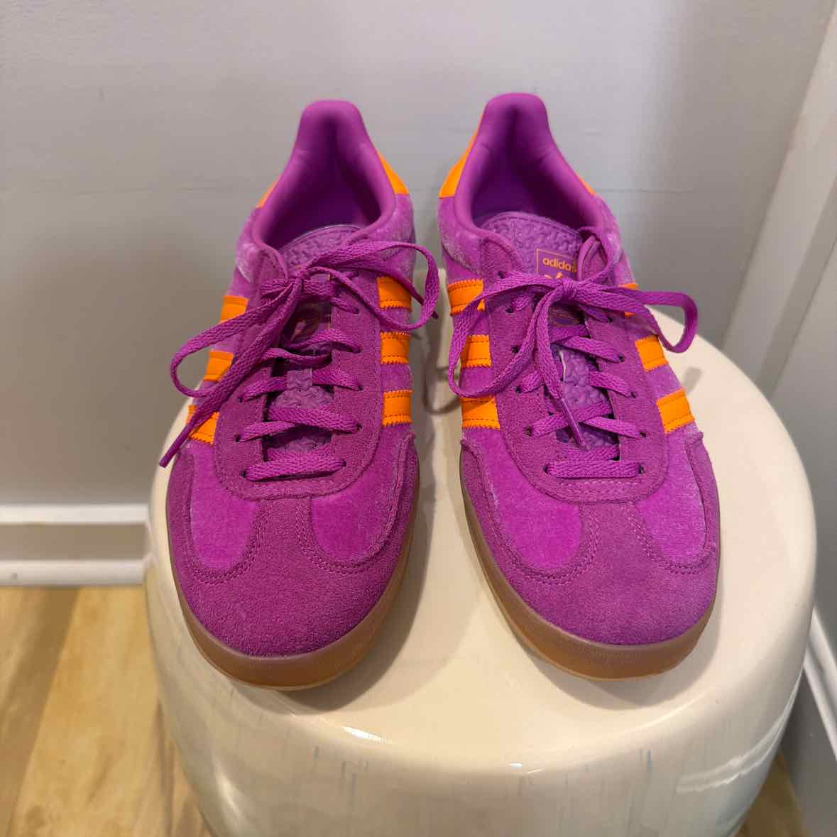 Adidas Size 9 Shoes