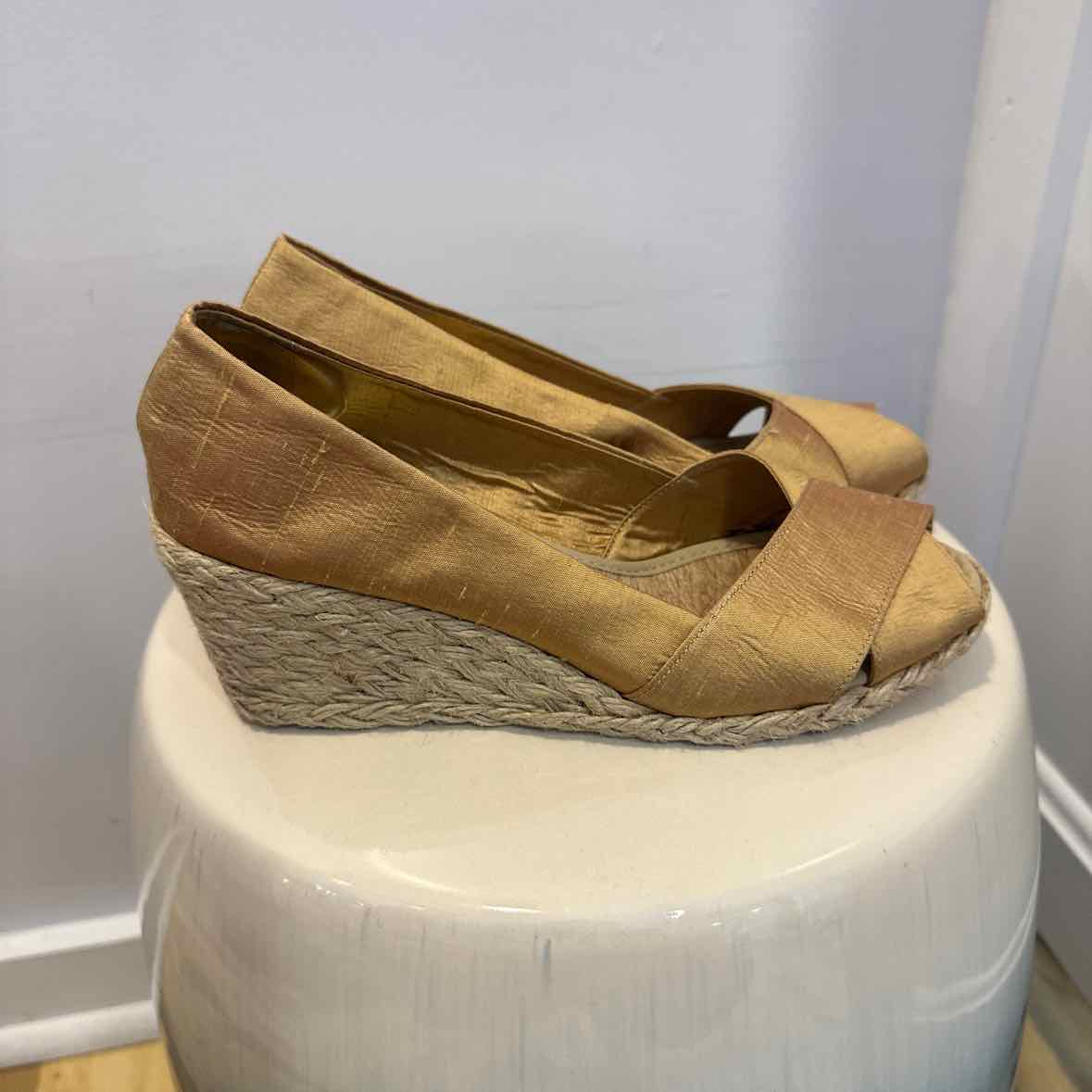 Lauren by Ralph Lauren Size 7 Shoes