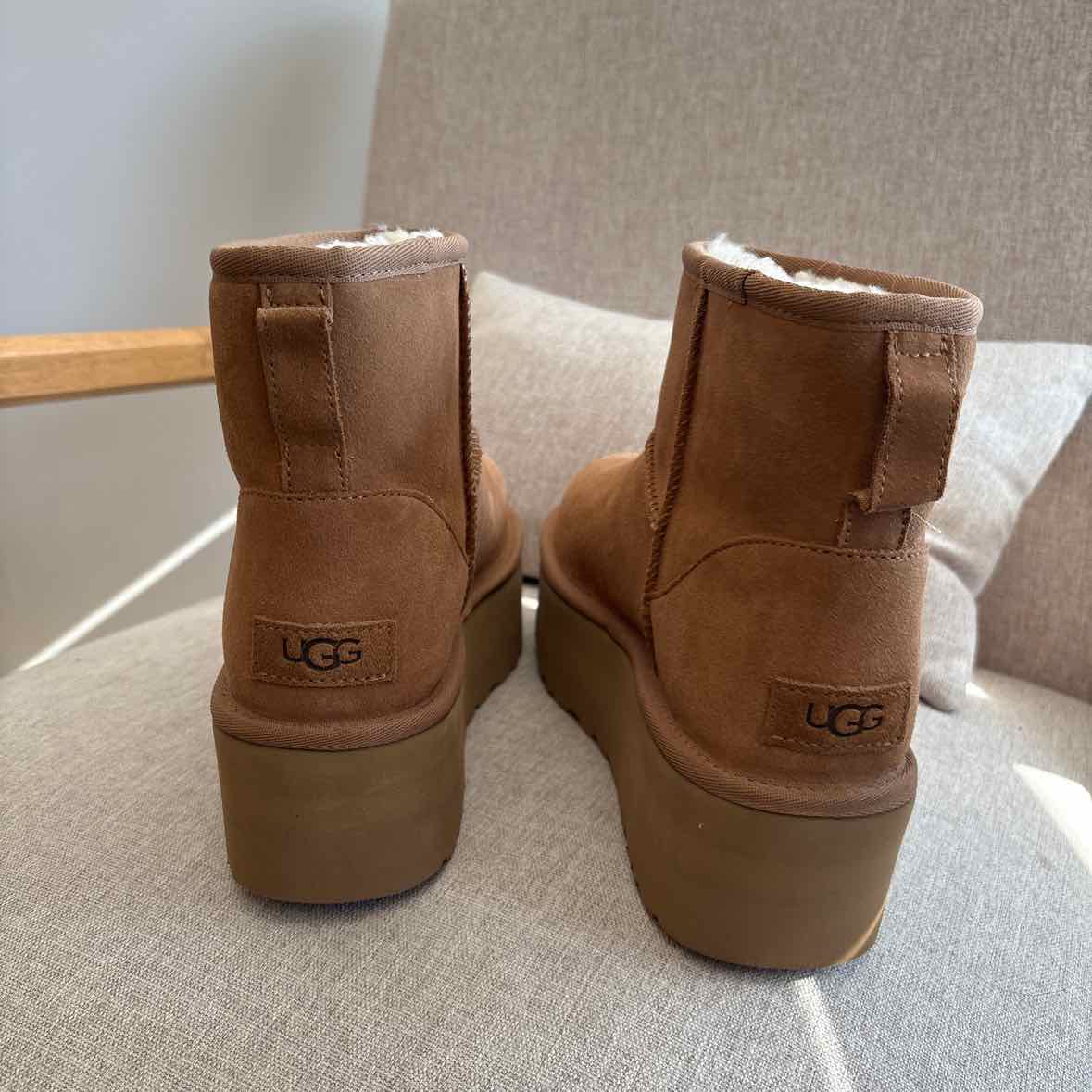 Ugg Size 9 Boots