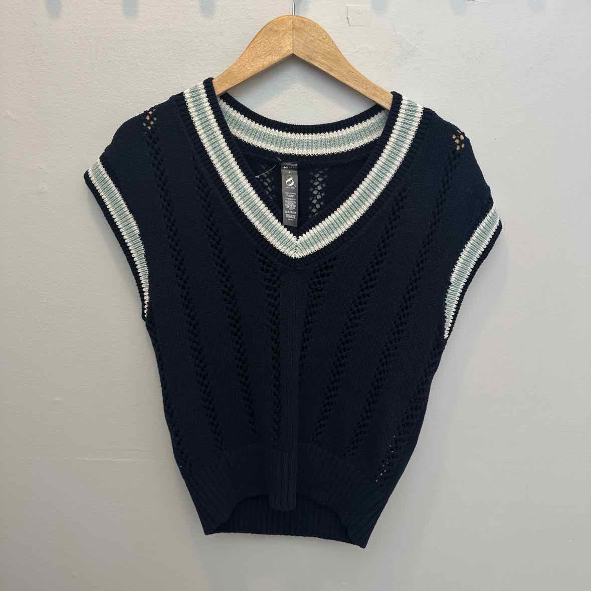 Lou & Grey Size Small Sweater