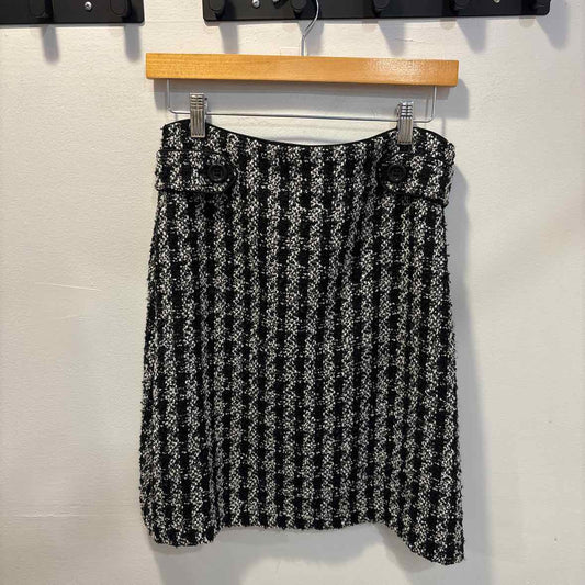 Ann Taylor Size 6 Skirt