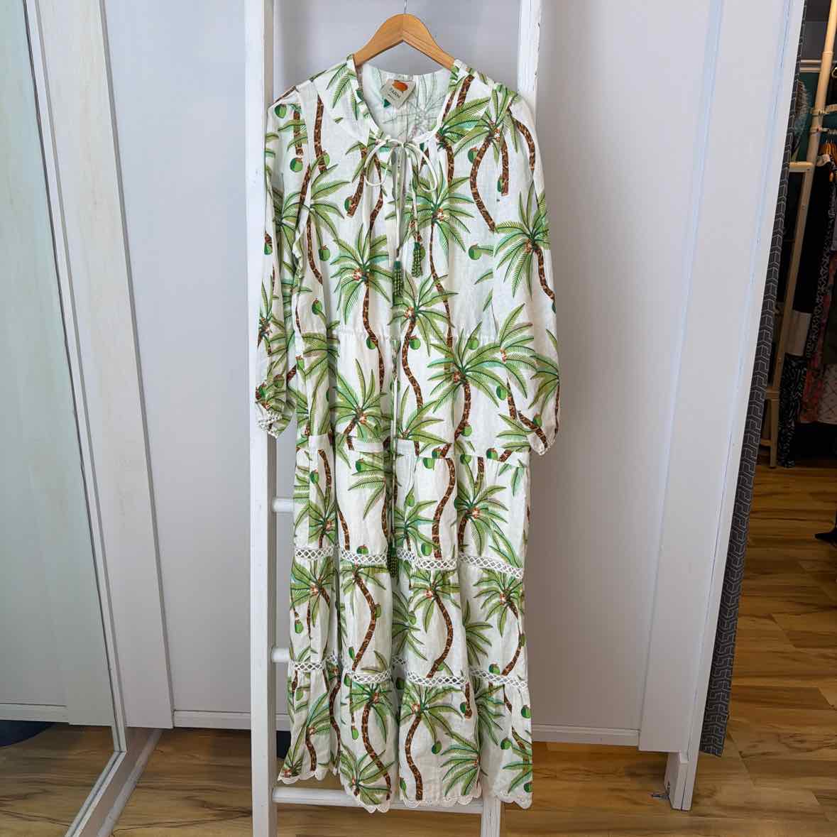 FARM rio Size Large Dress