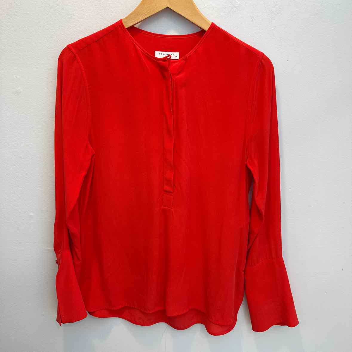 Equipment Size Small Shirt