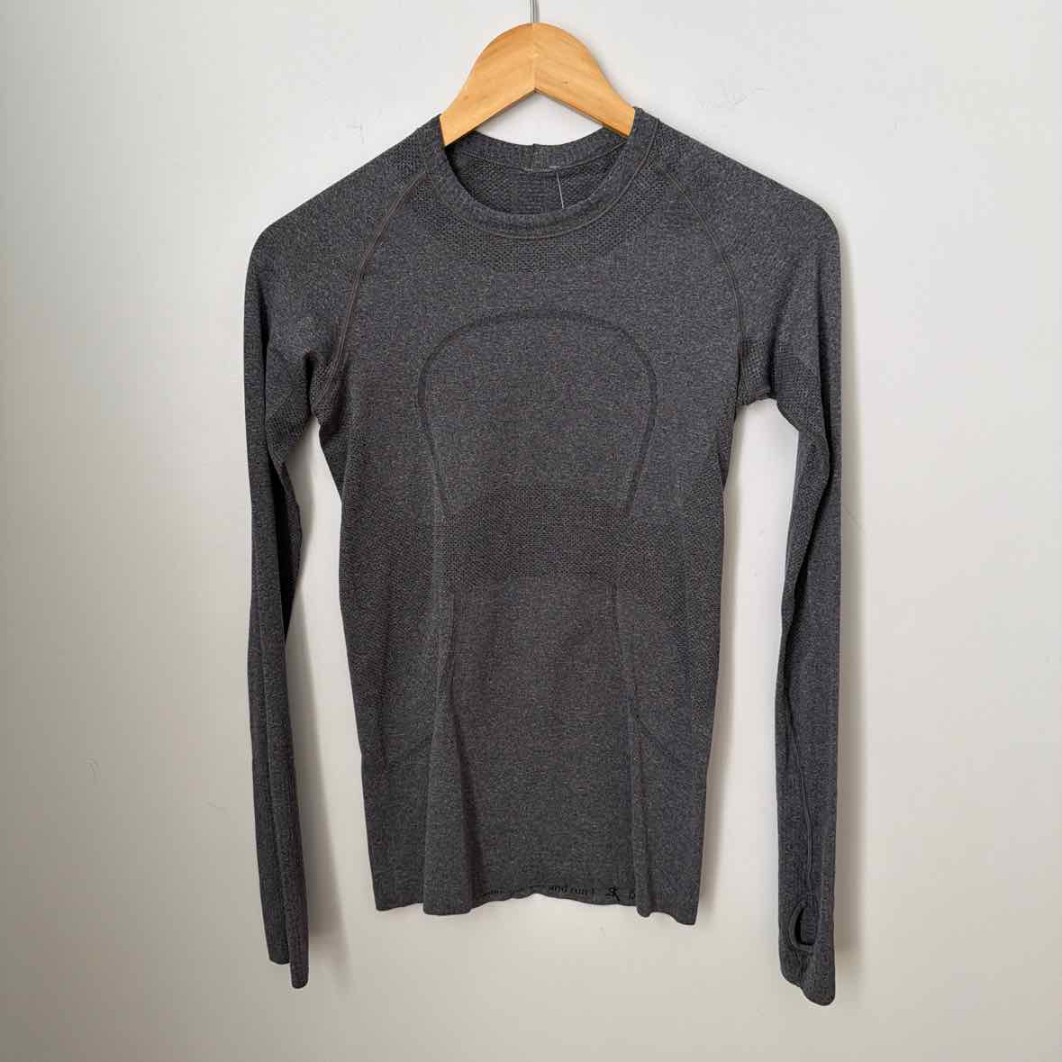 Lululemon Size 4 Shirt