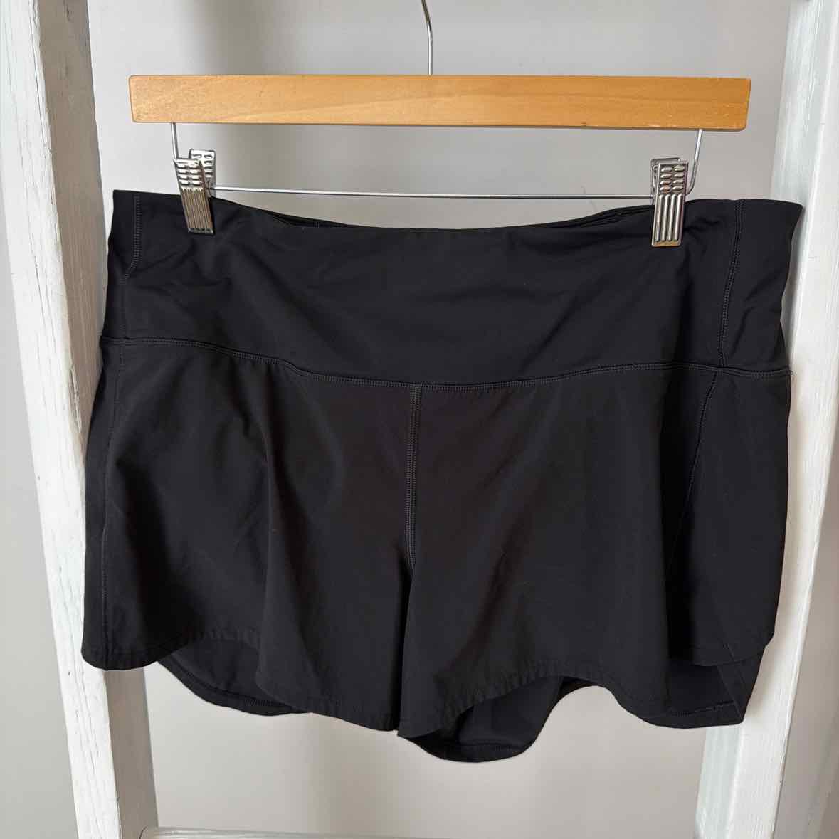 Lululemon Size 12 Shorts
