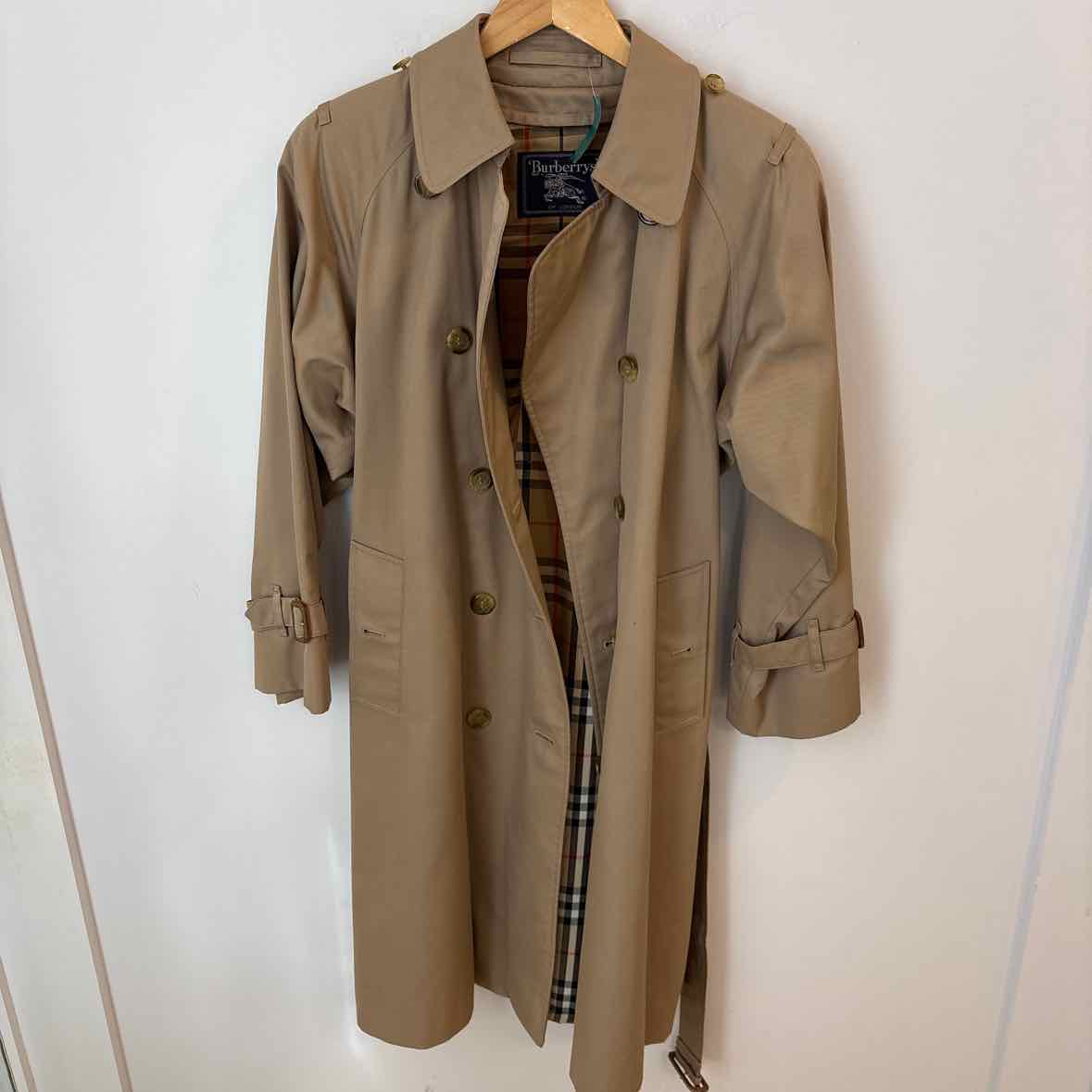 Burberry Size Large Jacket