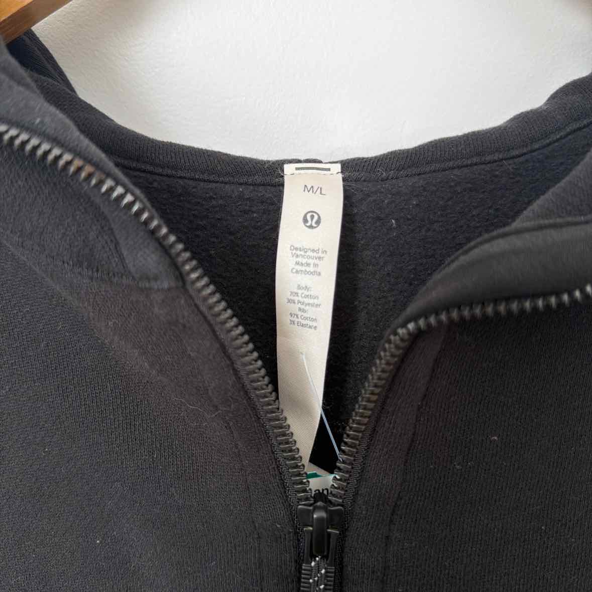 Lululemon Size M/L Sweater