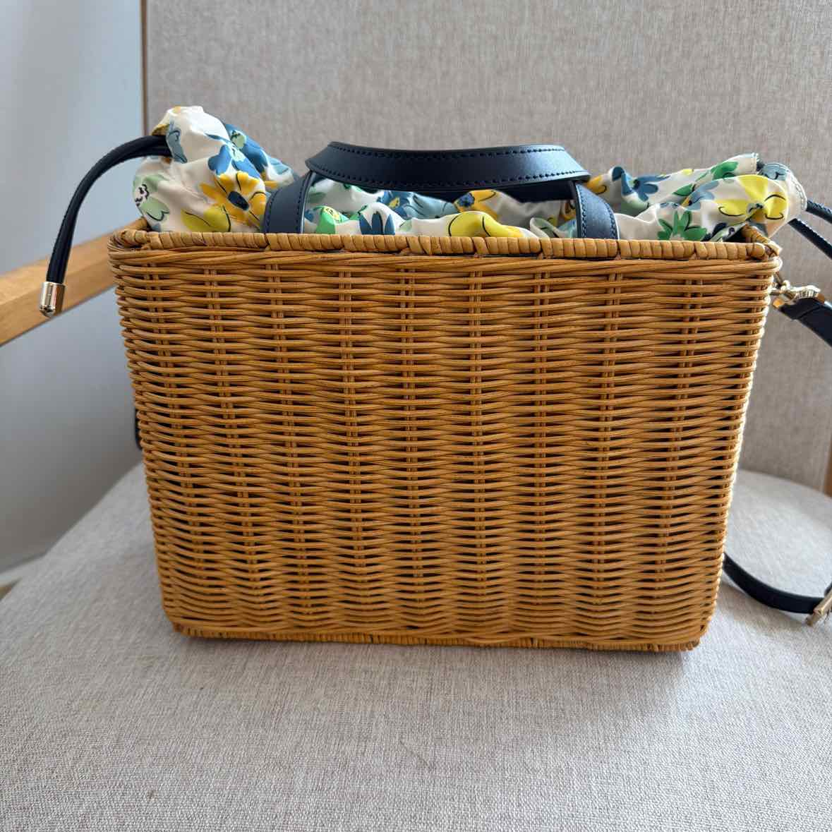 Kate Spade Size Purse