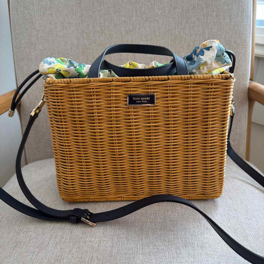 Kate Spade Size Purse