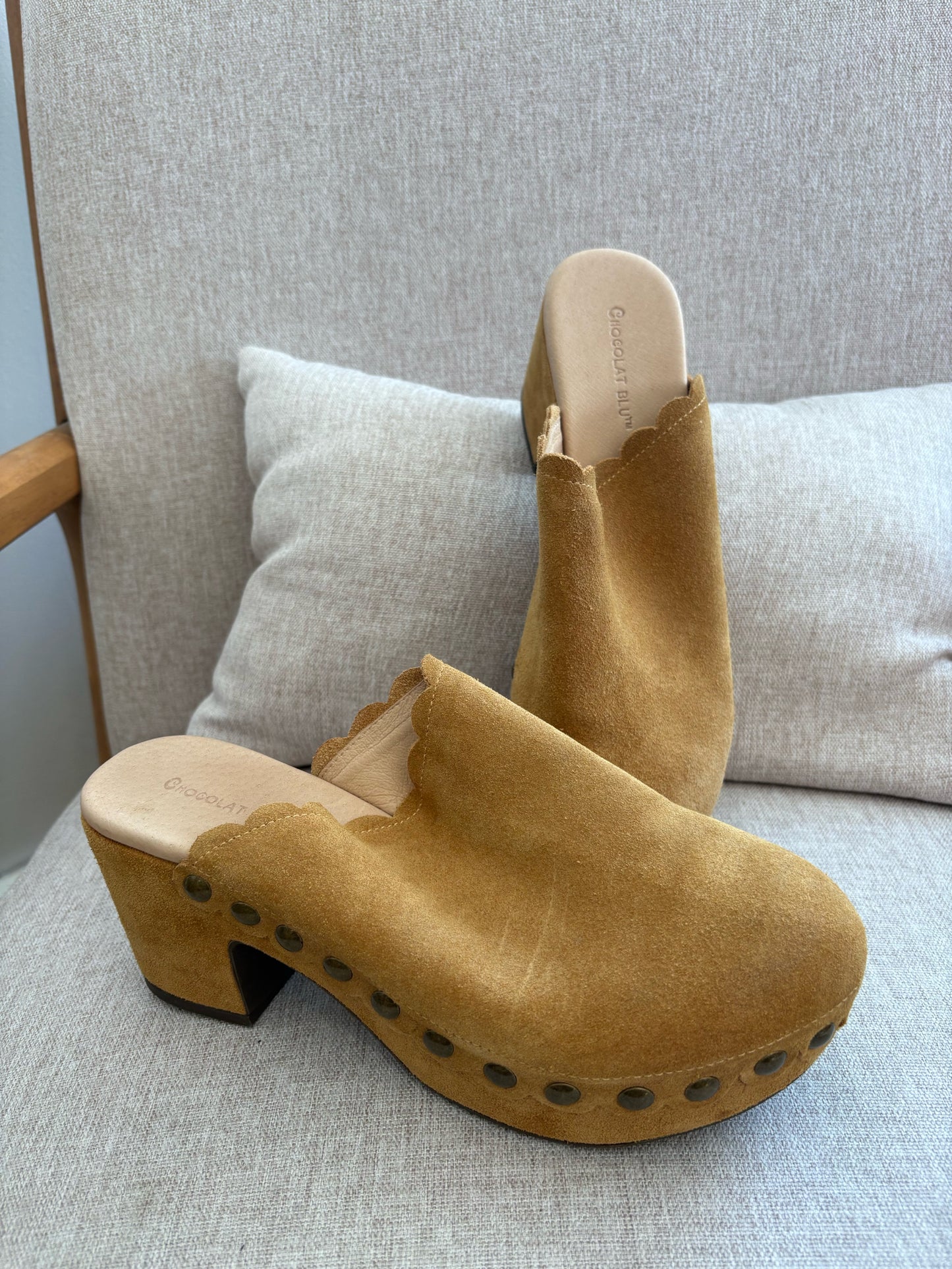 Chocolat Blu Size 8.5 Shoes