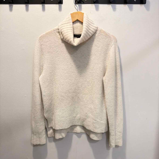 Banana Republic Size Small Sweater