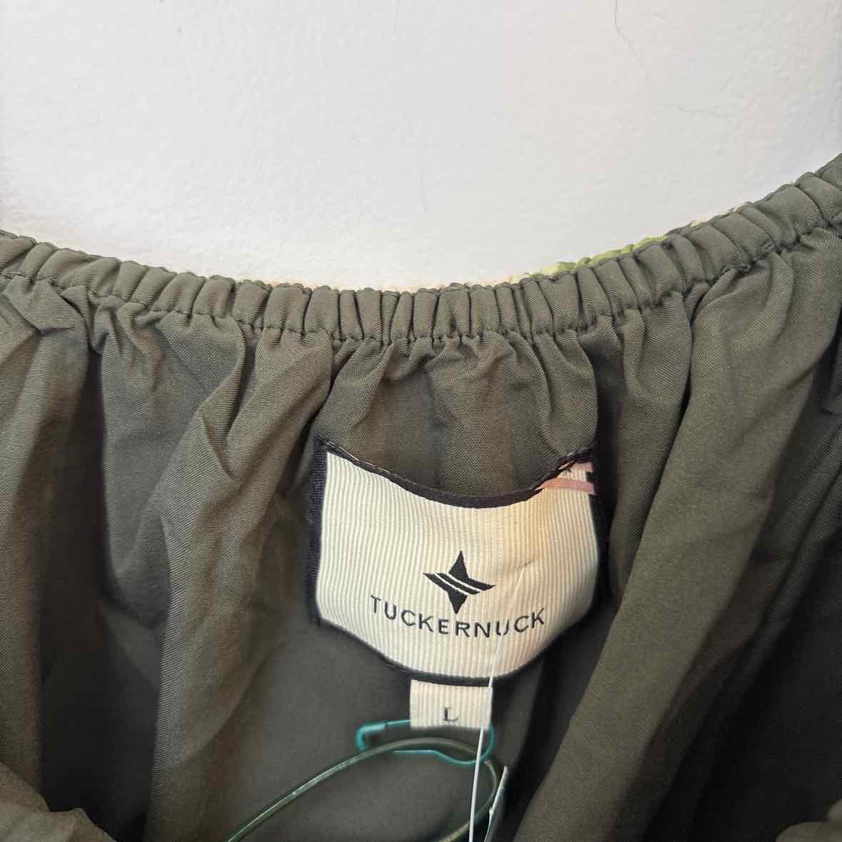 Tuckernuck Size Large Shirt
