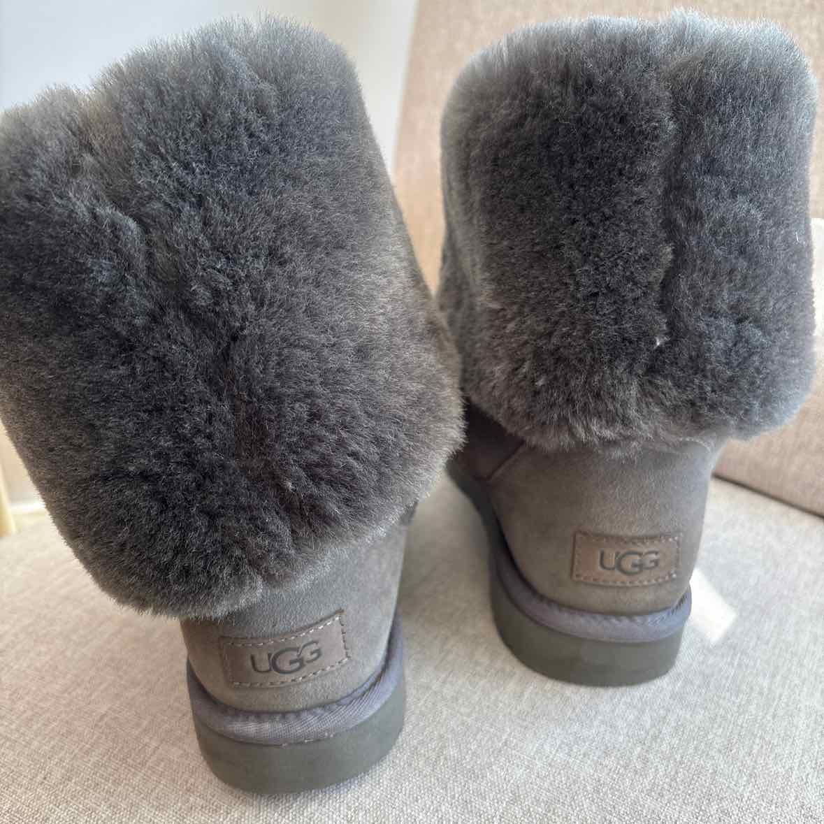 Ugg Size 9 Boots
