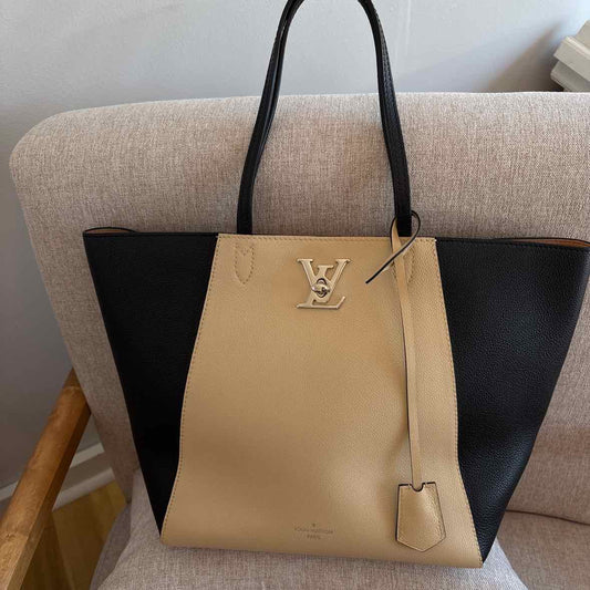Louis Vuitton Purse