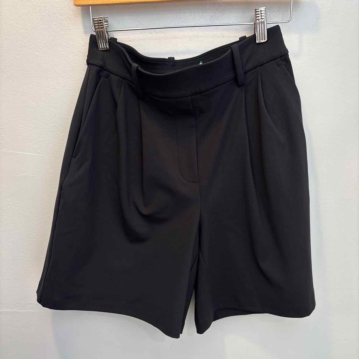 Lululemon Size Small Shorts