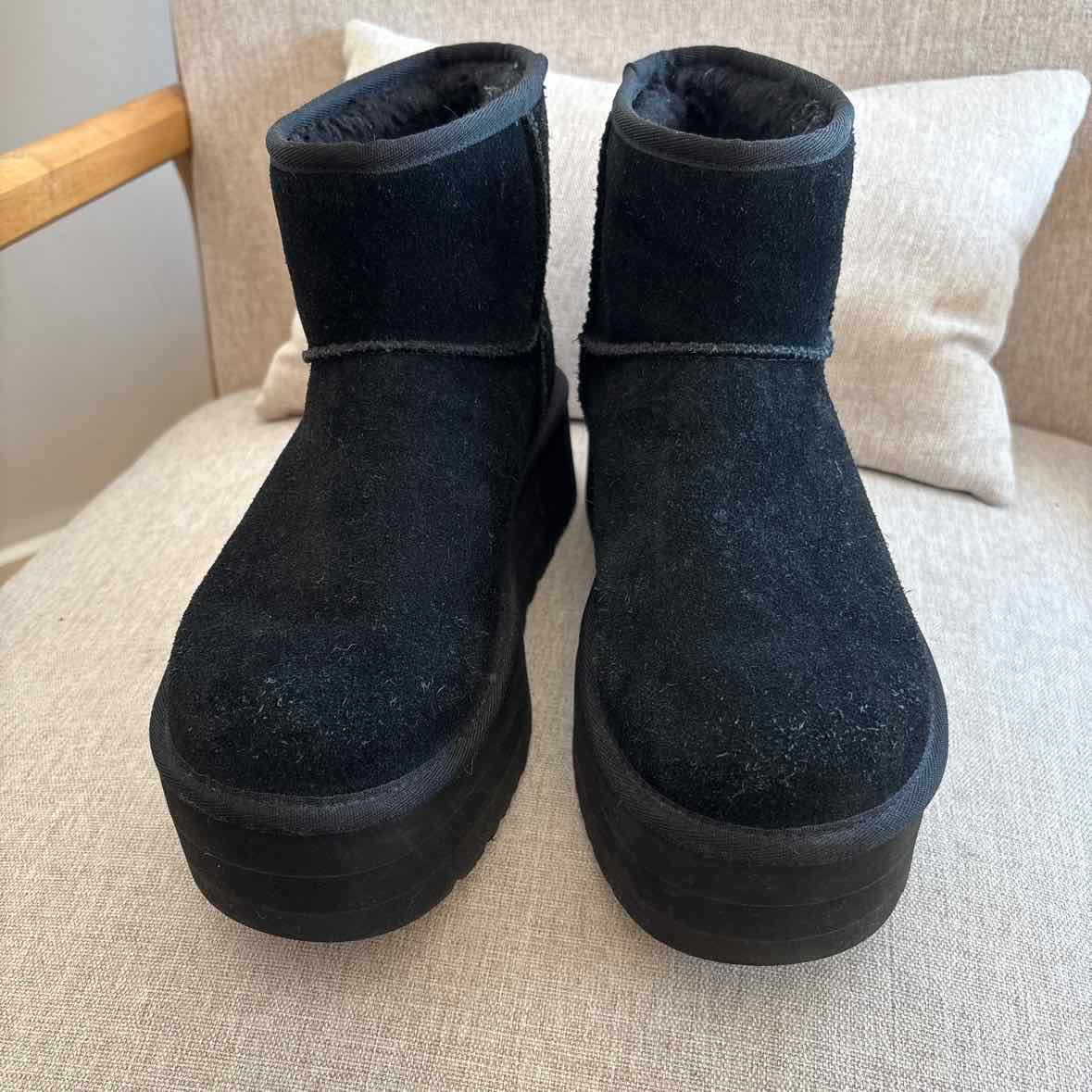 Ugg Size 9 Boots