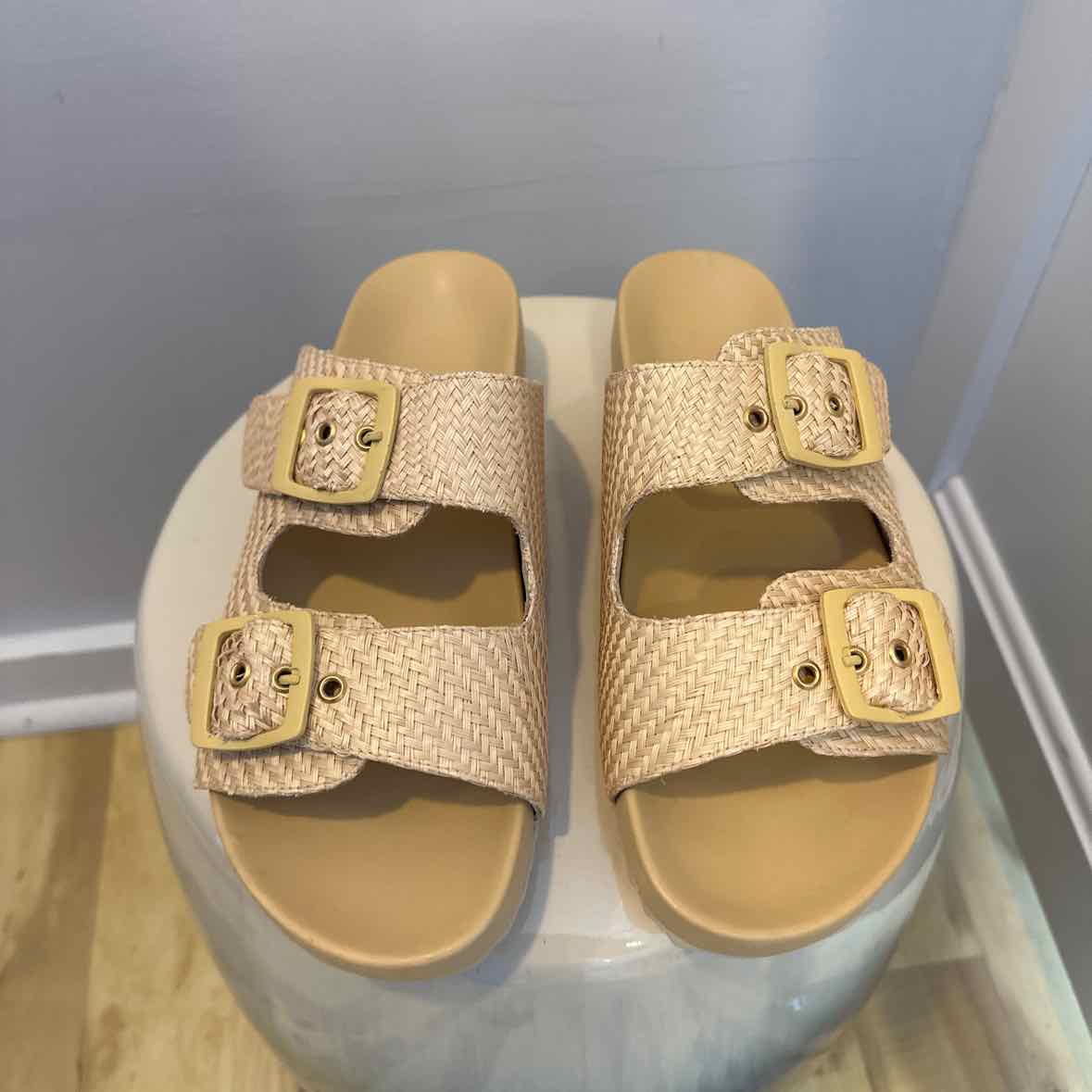 Serpvi Size 41 Shoes