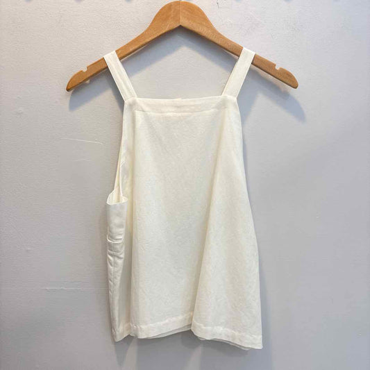 Grade & Gather Size Medium Shirt