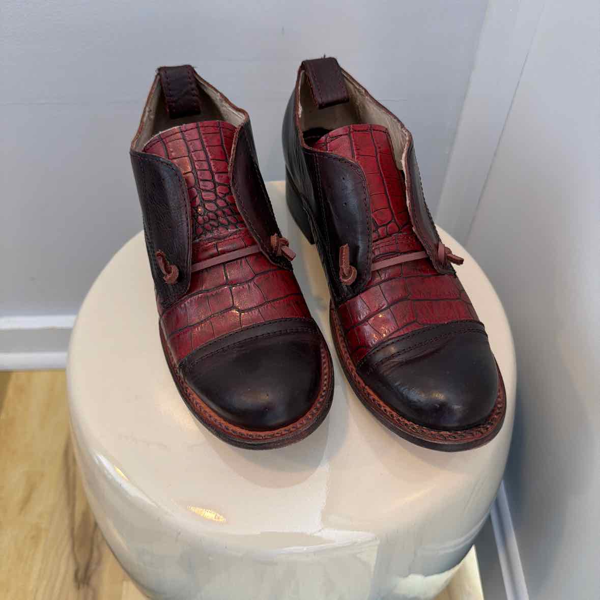 Free Bird Size 8 Shoes