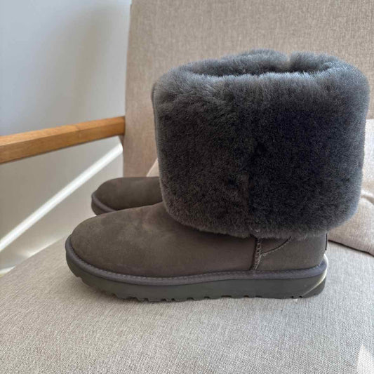 Ugg Size 9 Boots