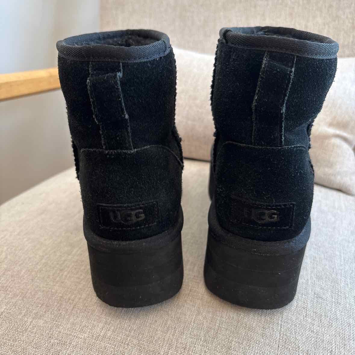 Ugg Size 9 Boots