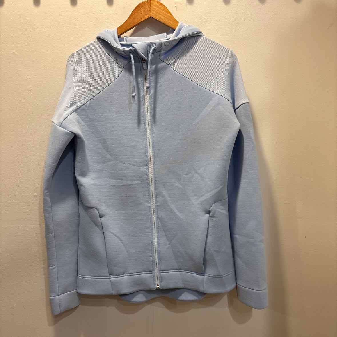 Sweaty Betty Size Medium Sweater