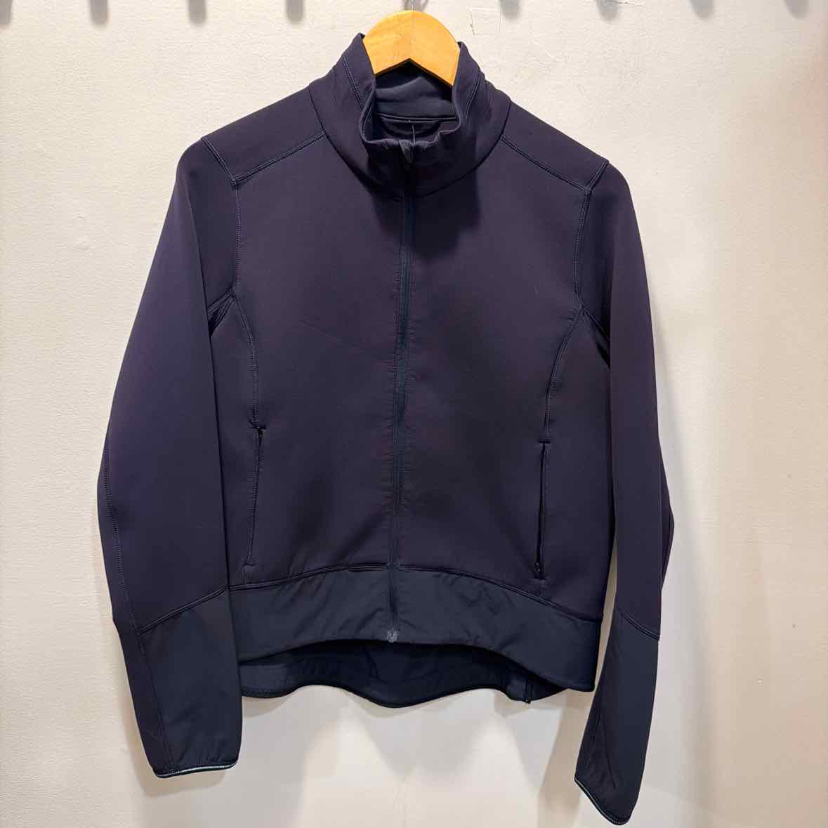 Lululemon Size 10 Sweater