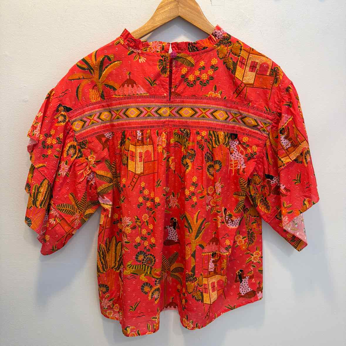 FARM rio Size Medium Shirt