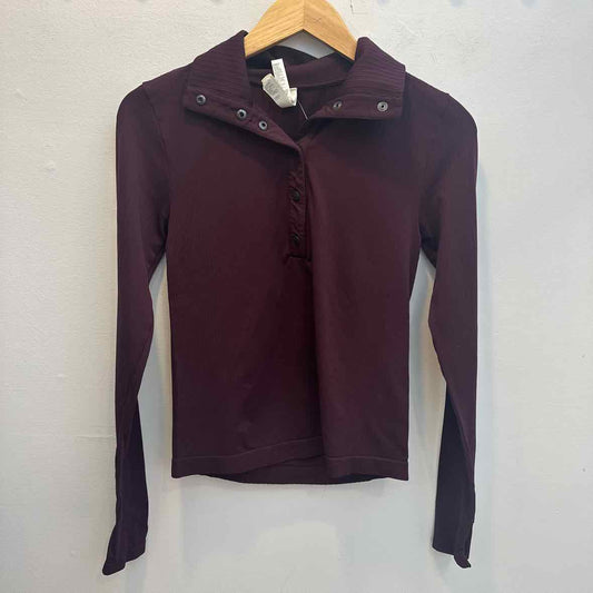 Athleta Size Small Shirt